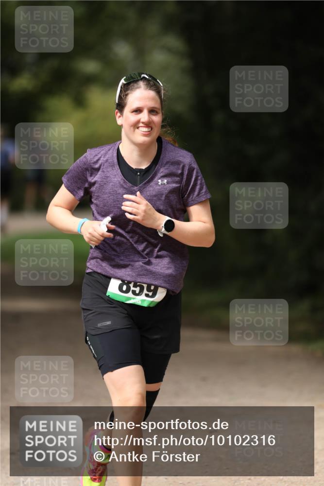 30.08.2026 - Elbe Triathlon Hamburg Antke Förster http://msf.ph/oto/10102316 30.08.2026 11:24:43 Laufen 6 meine-sportfotos.de