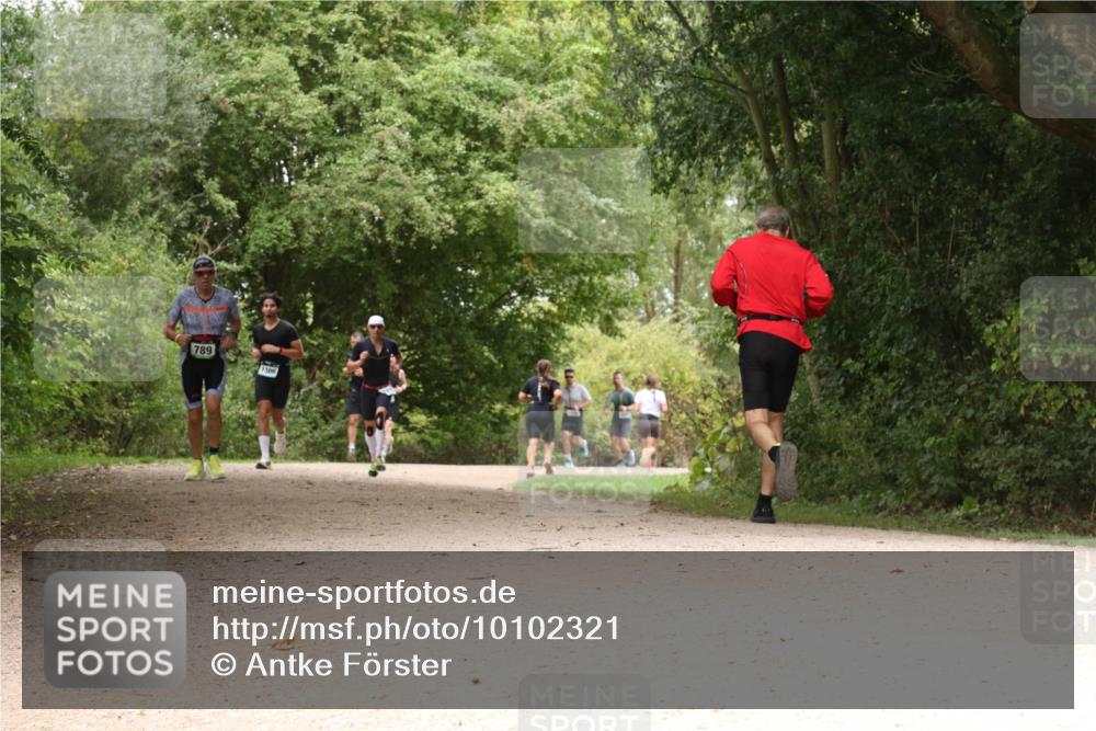 30.08.2026 - Elbe Triathlon Hamburg Antke Förster http://msf.ph/oto/10102321 30.08.2026 11:28:05 Laufen 789 meine-sportfotos.de