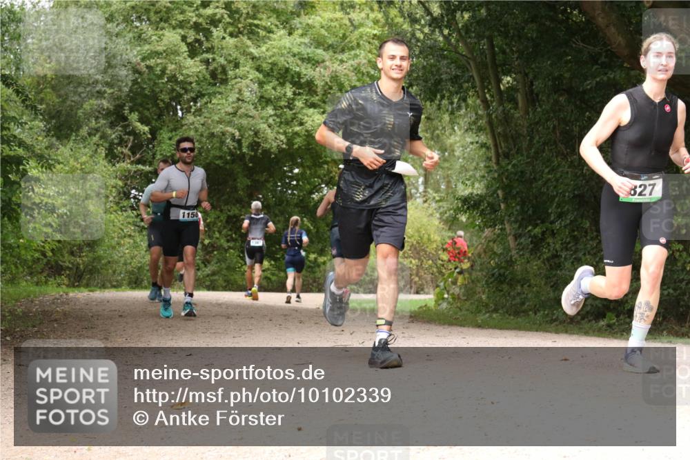 30.08.2026 - Elbe Triathlon Hamburg Antke Förster http://msf.ph/oto/10102339 30.08.2026 11:28:17 Laufen 1150, 827 meine-sportfotos.de