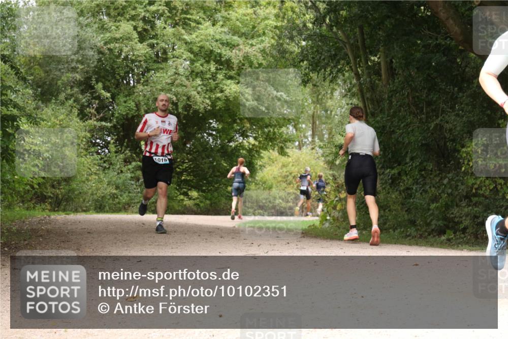 30.08.2026 - Elbe Triathlon Hamburg Antke Förster http://msf.ph/oto/10102351 30.08.2026 11:28:22 Laufen 1018 meine-sportfotos.de