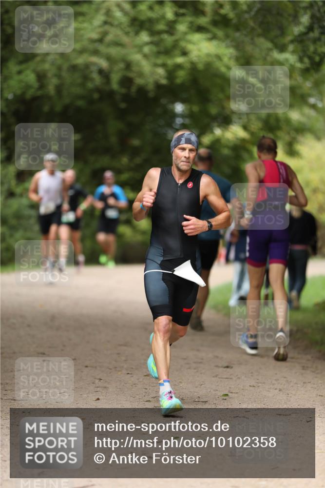 30.08.2026 - Elbe Triathlon Hamburg Antke Förster http://msf.ph/oto/10102358 30.08.2026 11:25:15 Laufen  meine-sportfotos.de