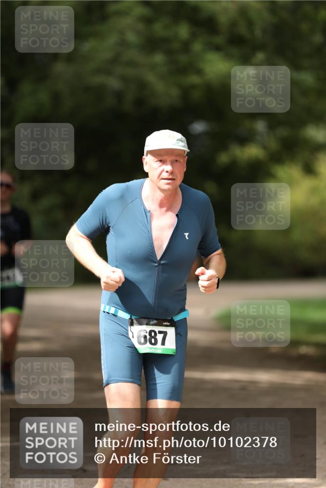 30.08.2026 - Elbe Triathlon Hamburg Antke Förster http://msf.ph/oto/10102378 30.08.2026 11:25:29 Laufen 687 meine-sportfotos.de