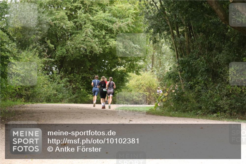 30.08.2026 - Elbe Triathlon Hamburg Antke Förster http://msf.ph/oto/10102381 30.08.2026 11:28:52 Laufen  meine-sportfotos.de