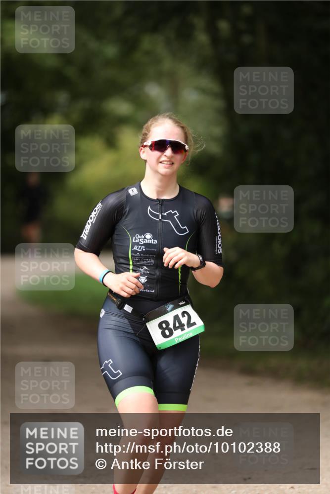30.08.2026 - Elbe Triathlon Hamburg Antke Förster http://msf.ph/oto/10102388 30.08.2026 11:25:32 Laufen  meine-sportfotos.de