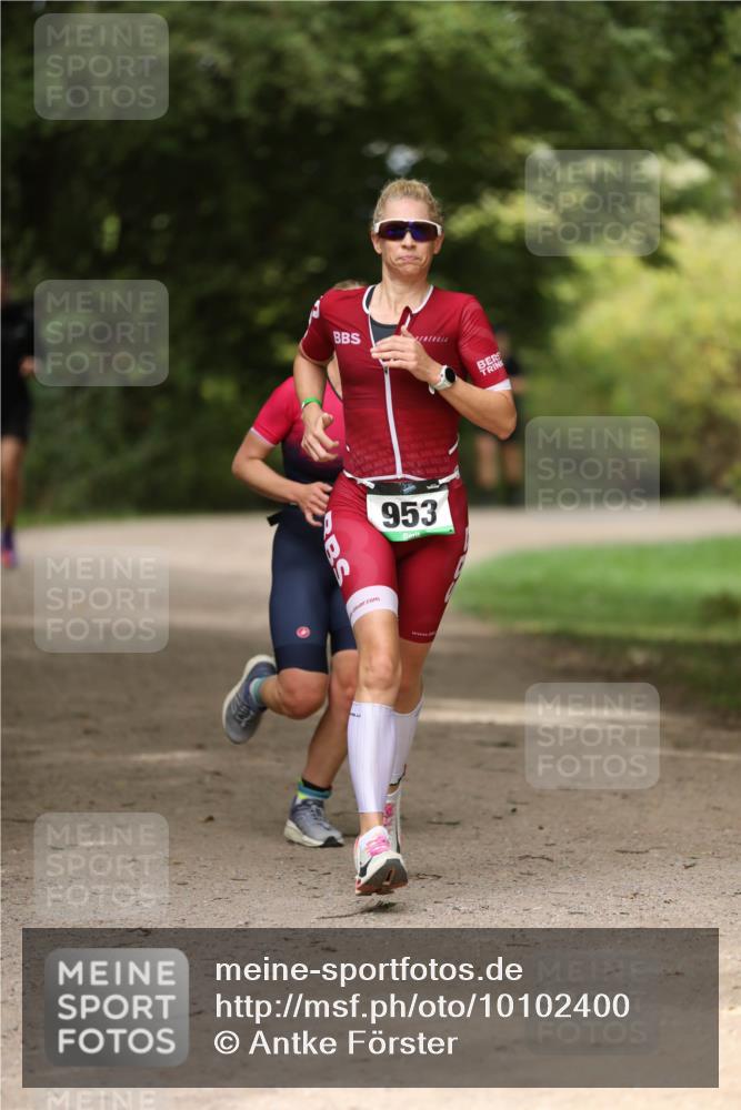 30.08.2026 - Elbe Triathlon Hamburg Antke Förster http://msf.ph/oto/10102400 30.08.2026 11:25:38 Laufen 953 meine-sportfotos.de