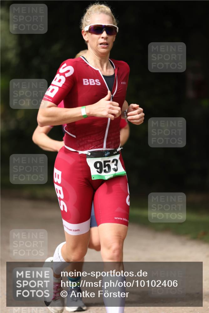 30.08.2026 - Elbe Triathlon Hamburg Antke Förster http://msf.ph/oto/10102406 30.08.2026 11:25:40 Laufen 55, 660, 953 meine-sportfotos.de