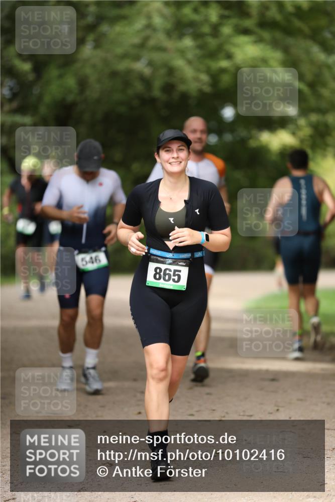 30.08.2026 - Elbe Triathlon Hamburg Antke Förster http://msf.ph/oto/10102416 30.08.2026 11:25:54 Laufen 546, 865 meine-sportfotos.de