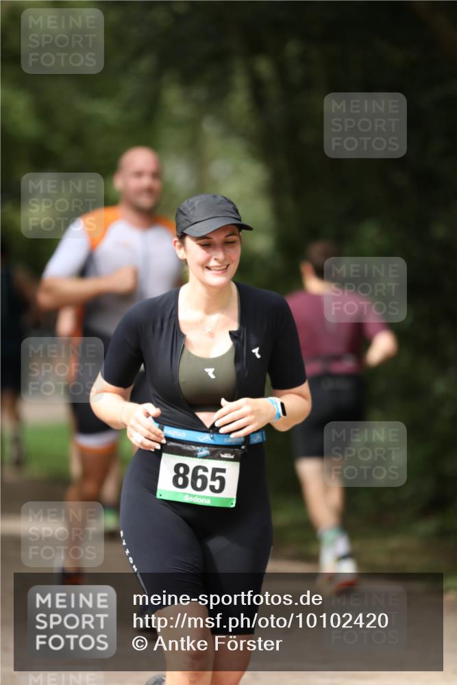 30.08.2026 - Elbe Triathlon Hamburg Antke Förster http://msf.ph/oto/10102420 30.08.2026 11:25:55 Laufen 865 meine-sportfotos.de