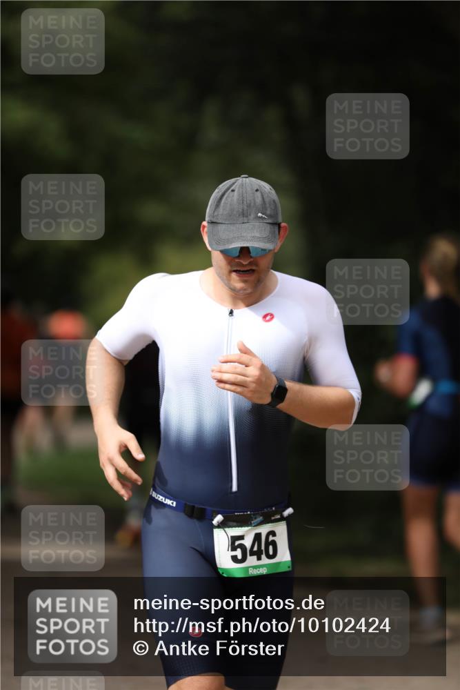 30.08.2026 - Elbe Triathlon Hamburg Antke Förster http://msf.ph/oto/10102424 30.08.2026 11:25:57 Laufen 546 meine-sportfotos.de