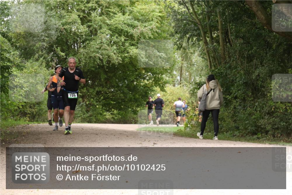 30.08.2026 - Elbe Triathlon Hamburg Antke Förster http://msf.ph/oto/10102425 30.08.2026 11:29:25 Laufen 729 meine-sportfotos.de
