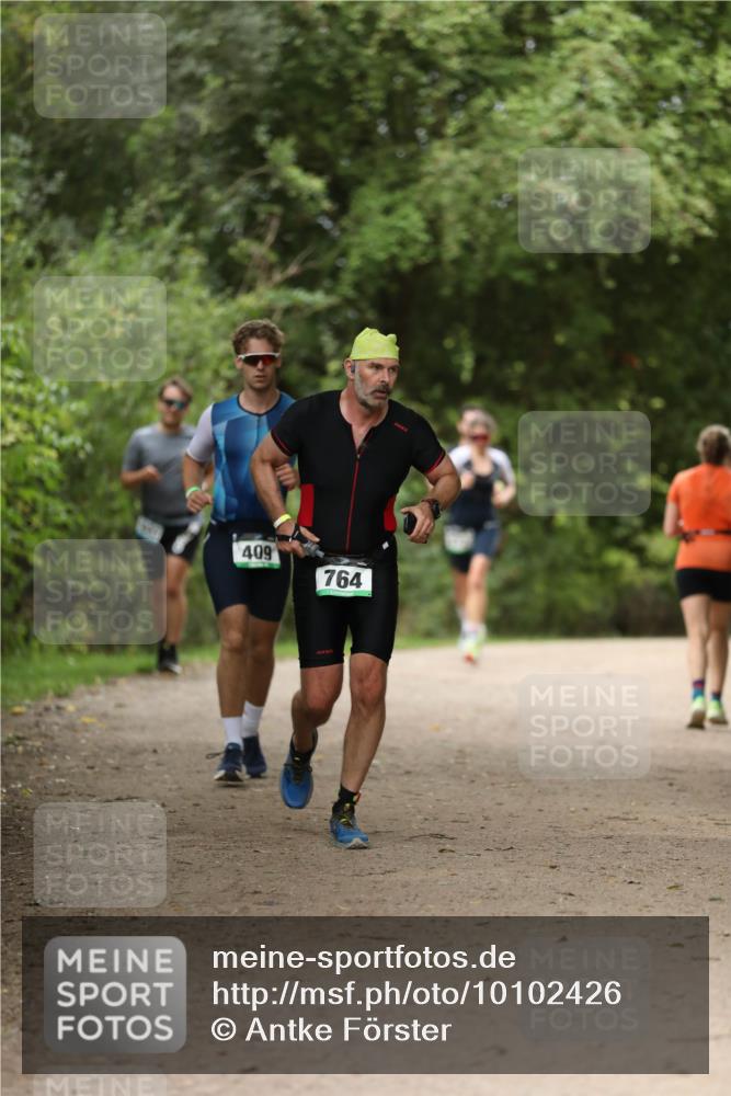 30.08.2026 - Elbe Triathlon Hamburg Antke Förster http://msf.ph/oto/10102426 30.08.2026 11:26:01 Laufen 409, 764 meine-sportfotos.de