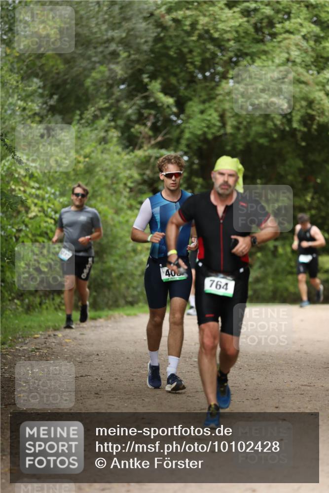 30.08.2026 - Elbe Triathlon Hamburg Antke Förster http://msf.ph/oto/10102428 30.08.2026 11:26:02 Laufen 1037, 400, 764 meine-sportfotos.de
