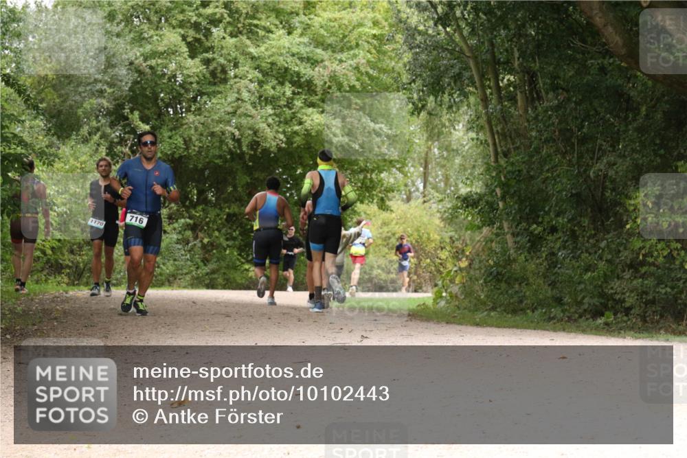 30.08.2026 - Elbe Triathlon Hamburg Antke Förster http://msf.ph/oto/10102443 30.08.2026 11:29:39 Laufen 1170, 716 meine-sportfotos.de