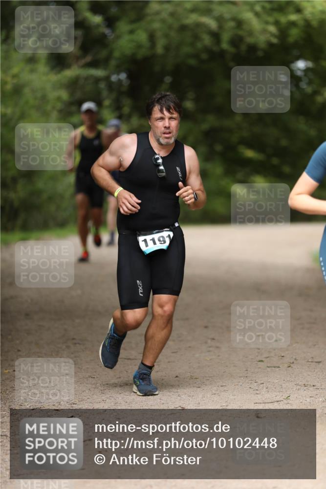 30.08.2026 - Elbe Triathlon Hamburg Antke Förster http://msf.ph/oto/10102448 30.08.2026 11:26:12 Laufen 1191 meine-sportfotos.de