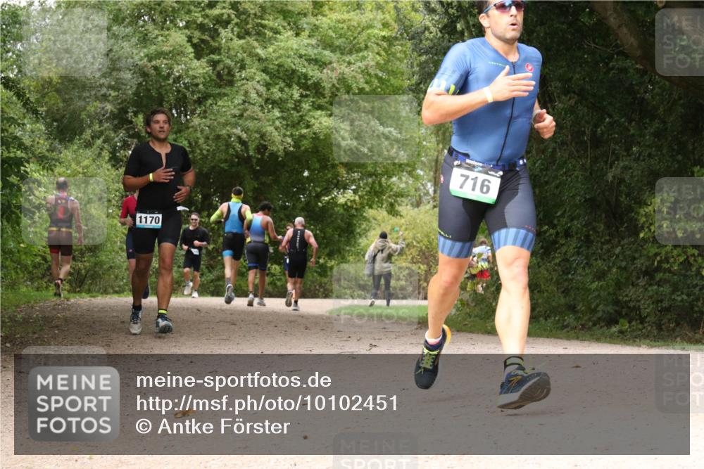 30.08.2026 - Elbe Triathlon Hamburg Antke Förster http://msf.ph/oto/10102451 30.08.2026 11:29:43 Laufen 1170, 716 meine-sportfotos.de
