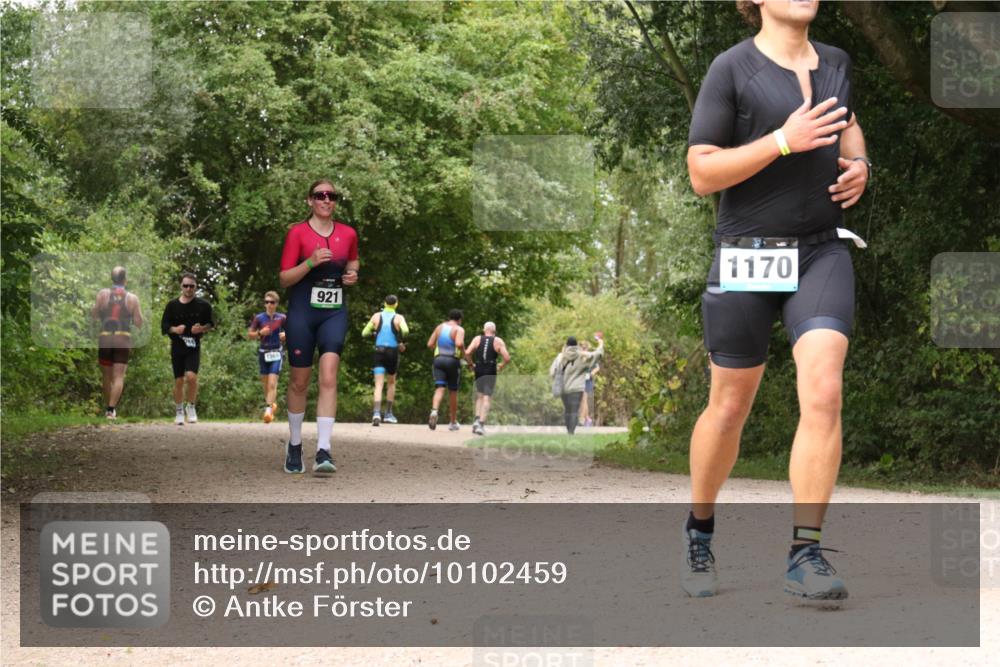 30.08.2026 - Elbe Triathlon Hamburg Antke Förster http://msf.ph/oto/10102459 30.08.2026 11:29:46 Laufen 1369, 921, 1170 meine-sportfotos.de