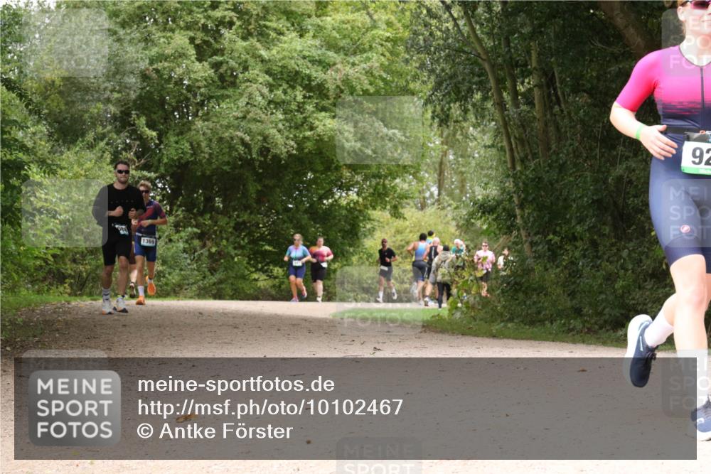 30.08.2026 - Elbe Triathlon Hamburg Antke Förster http://msf.ph/oto/10102467 30.08.2026 11:29:49 Laufen 1369, 92 meine-sportfotos.de
