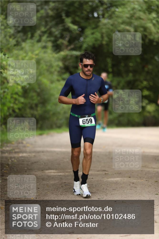 30.08.2026 - Elbe Triathlon Hamburg Antke Förster http://msf.ph/oto/10102486 30.08.2026 11:26:37 Laufen 659 meine-sportfotos.de