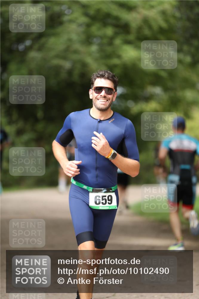 30.08.2026 - Elbe Triathlon Hamburg Antke Förster http://msf.ph/oto/10102490 30.08.2026 11:26:38 Laufen 659 meine-sportfotos.de