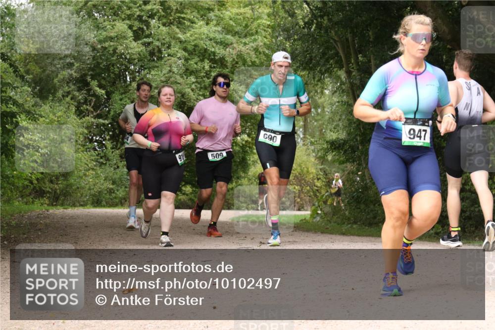30.08.2026 - Elbe Triathlon Hamburg Antke Förster http://msf.ph/oto/10102497 30.08.2026 11:30:06 Laufen 690, 91, 509, 947 meine-sportfotos.de