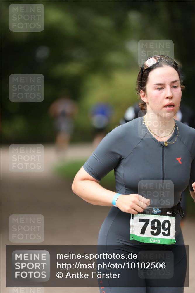 30.08.2026 - Elbe Triathlon Hamburg Antke Förster http://msf.ph/oto/10102506 30.08.2026 11:26:50 Laufen 799 meine-sportfotos.de