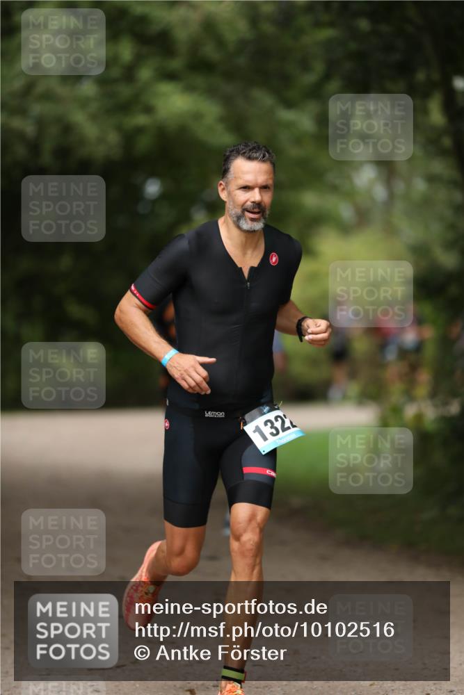 30.08.2026 - Elbe Triathlon Hamburg Antke Förster http://msf.ph/oto/10102516 30.08.2026 11:26:55 Laufen 132 meine-sportfotos.de