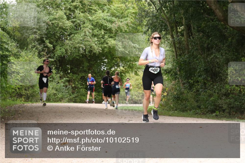 30.08.2026 - Elbe Triathlon Hamburg Antke Förster http://msf.ph/oto/10102519 30.08.2026 11:30:22 Laufen 200 meine-sportfotos.de