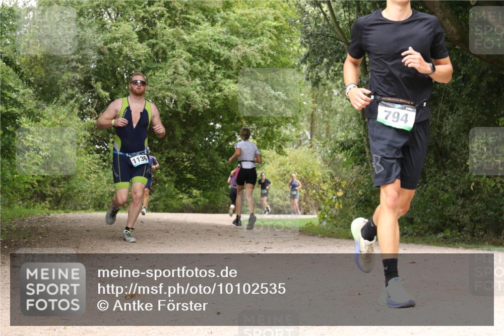 30.08.2026 - Elbe Triathlon Hamburg Antke Förster http://msf.ph/oto/10102535 30.08.2026 11:30:38 Laufen 1136, 794 meine-sportfotos.de