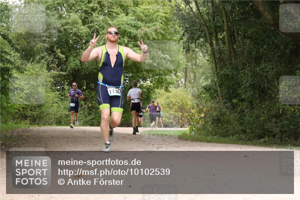 30.08.2026 - Elbe Triathlon Hamburg Antke Förster http://msf.ph/oto/10102539 30.08.2026 11:30:39 Laufen 1159, 1136 meine-sportfotos.de