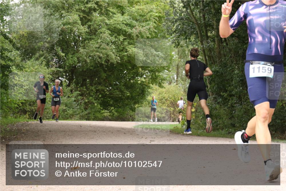30.08.2026 - Elbe Triathlon Hamburg Antke Förster http://msf.ph/oto/10102547 30.08.2026 11:30:48 Laufen 843, 942, 1159 meine-sportfotos.de