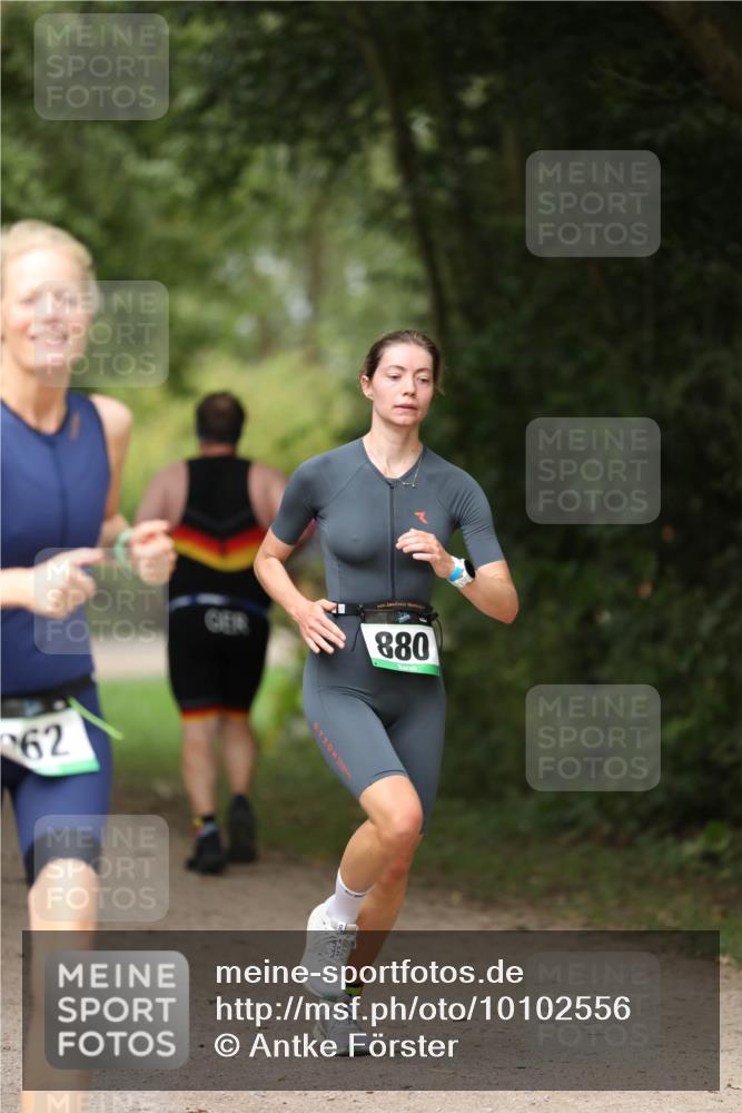 30.08.2026 - Elbe Triathlon Hamburg Antke Förster http://msf.ph/oto/10102556 30.08.2026 11:27:26 Laufen 62, 880 meine-sportfotos.de