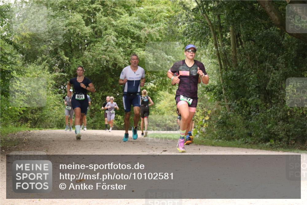 30.08.2026 - Elbe Triathlon Hamburg Antke Förster http://msf.ph/oto/10102581 30.08.2026 11:31:17 Laufen 931, 55 meine-sportfotos.de