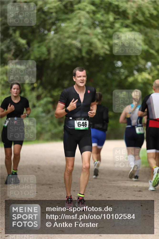 30.08.2026 - Elbe Triathlon Hamburg Antke Förster http://msf.ph/oto/10102584 30.08.2026 11:27:43 Laufen 646 meine-sportfotos.de
