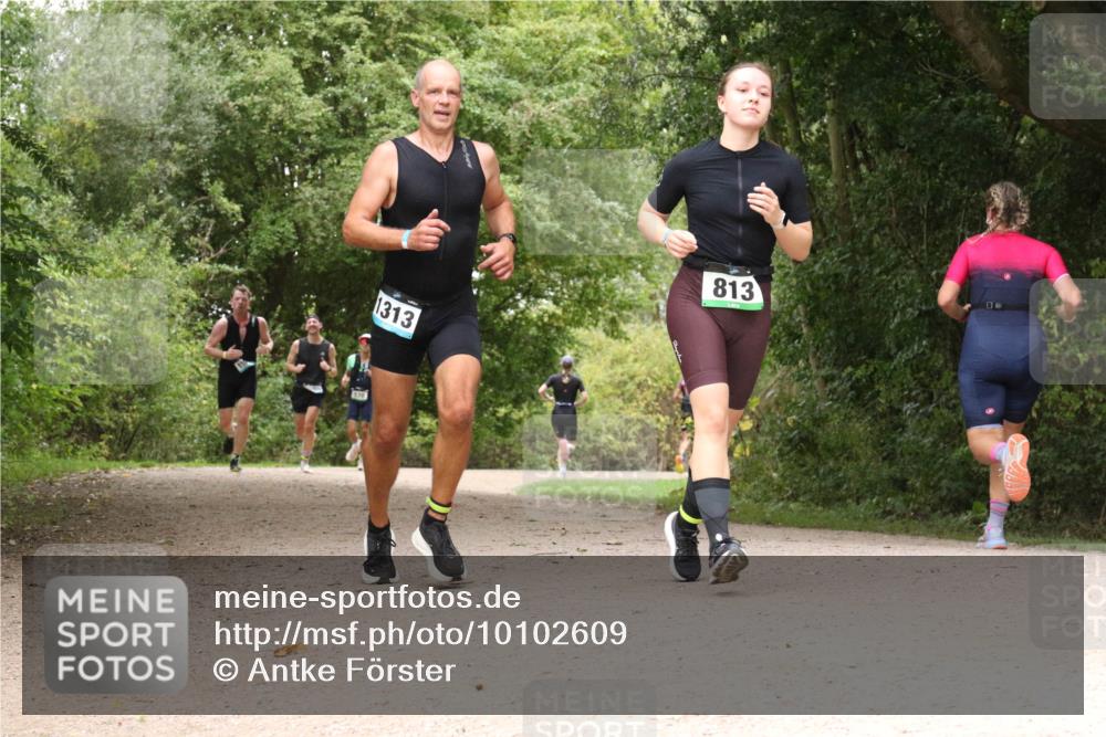30.08.2026 - Elbe Triathlon Hamburg Antke Förster http://msf.ph/oto/10102609 30.08.2026 11:31:29 Laufen 1313, 813 meine-sportfotos.de