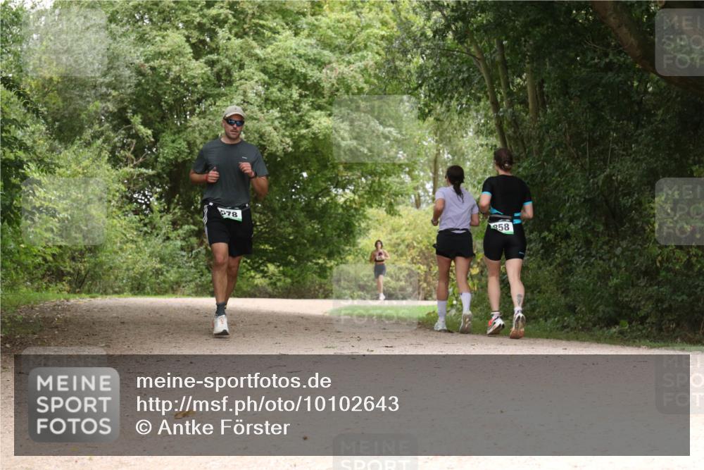 30.08.2026 - Elbe Triathlon Hamburg Antke Förster http://msf.ph/oto/10102643 30.08.2026 11:32:00 Laufen 78, 58 meine-sportfotos.de