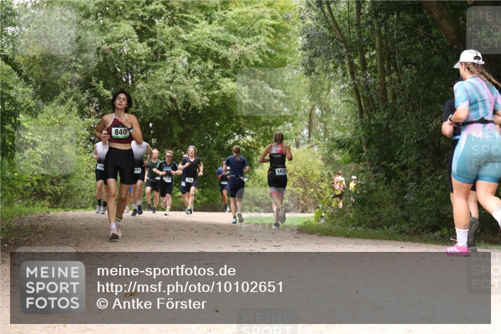 30.08.2026 - Elbe Triathlon Hamburg Antke Förster http://msf.ph/oto/10102651 30.08.2026 11:32:17 Laufen 840, 109, 034, 1423 meine-sportfotos.de