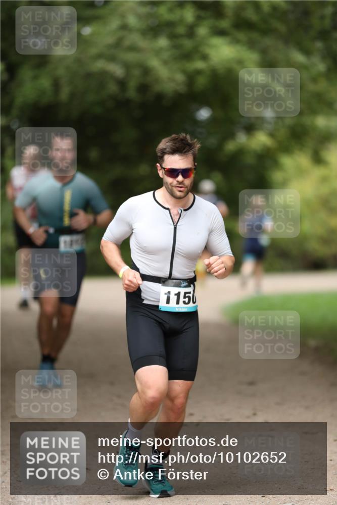 30.08.2026 - Elbe Triathlon Hamburg Antke Förster http://msf.ph/oto/10102652 30.08.2026 11:28:19 Laufen 1150 meine-sportfotos.de