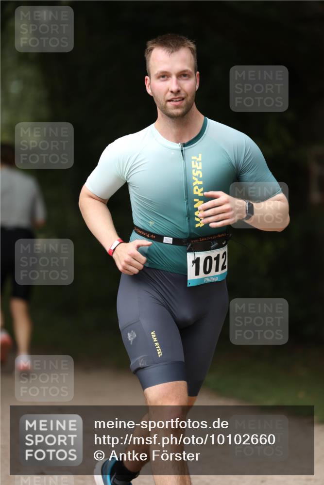 30.08.2026 - Elbe Triathlon Hamburg Antke Förster http://msf.ph/oto/10102660 30.08.2026 11:28:23 Laufen  meine-sportfotos.de
