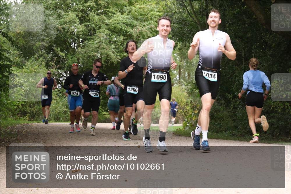 30.08.2026 - Elbe Triathlon Hamburg Antke Förster http://msf.ph/oto/10102661 30.08.2026 11:32:23 Laufen 974, 1129, 1137, 1266, 1090, 034 meine-sportfotos.de