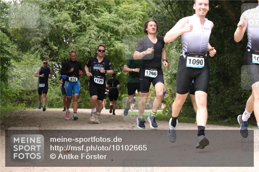 30.08.2026 - Elbe Triathlon Hamburg Antke Förster http://msf.ph/oto/10102665 30.08.2026 11:32:24 Laufen 974, 1129, 1137, 1266, 1090, 1 meine-sportfotos.de