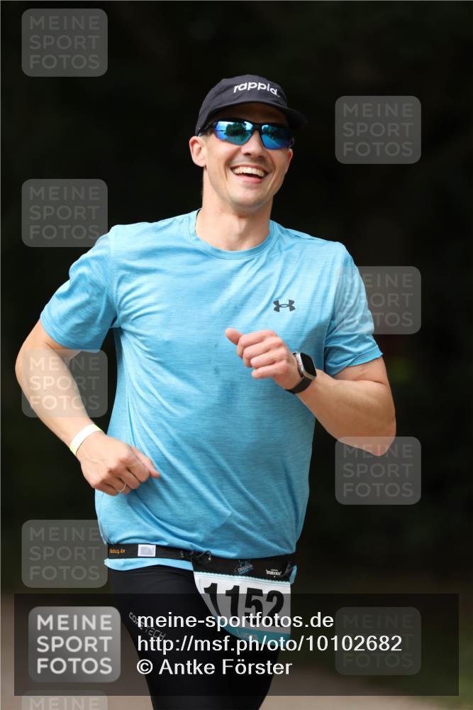 30.08.2026 - Elbe Triathlon Hamburg Antke Förster http://msf.ph/oto/10102682 30.08.2026 11:28:40 Laufen 1152 meine-sportfotos.de