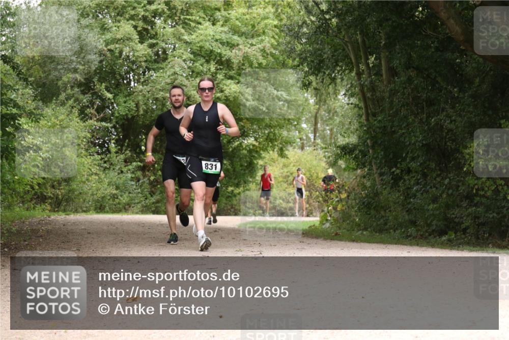 30.08.2026 - Elbe Triathlon Hamburg Antke Förster http://msf.ph/oto/10102695 30.08.2026 11:32:55 Laufen 831 meine-sportfotos.de