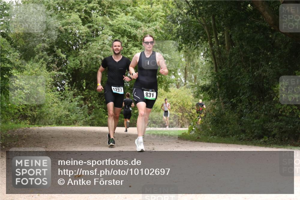 30.08.2026 - Elbe Triathlon Hamburg Antke Förster http://msf.ph/oto/10102697 30.08.2026 11:32:55 Laufen 1237, 831 meine-sportfotos.de