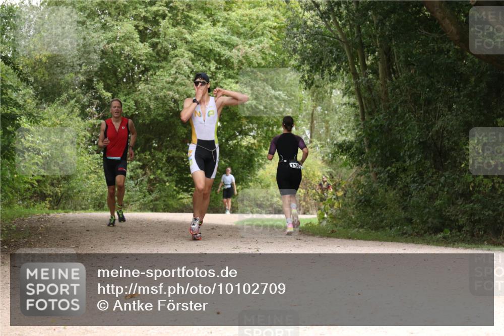 30.08.2026 - Elbe Triathlon Hamburg Antke Förster http://msf.ph/oto/10102709 30.08.2026 11:33:04 Laufen 138 meine-sportfotos.de