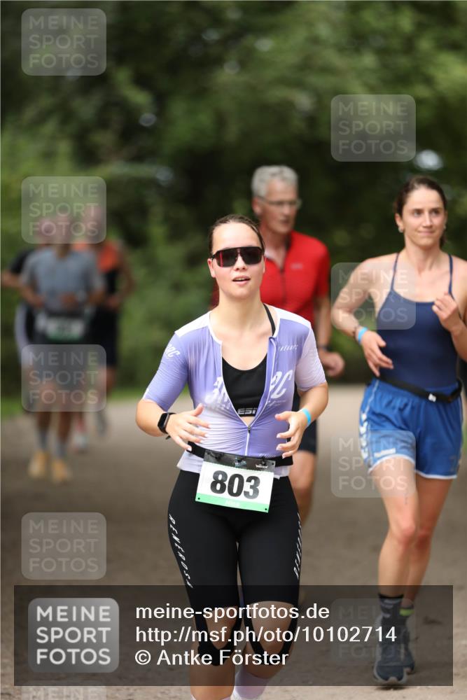 30.08.2026 - Elbe Triathlon Hamburg Antke Förster http://msf.ph/oto/10102714 30.08.2026 11:29:14 Laufen 803 meine-sportfotos.de