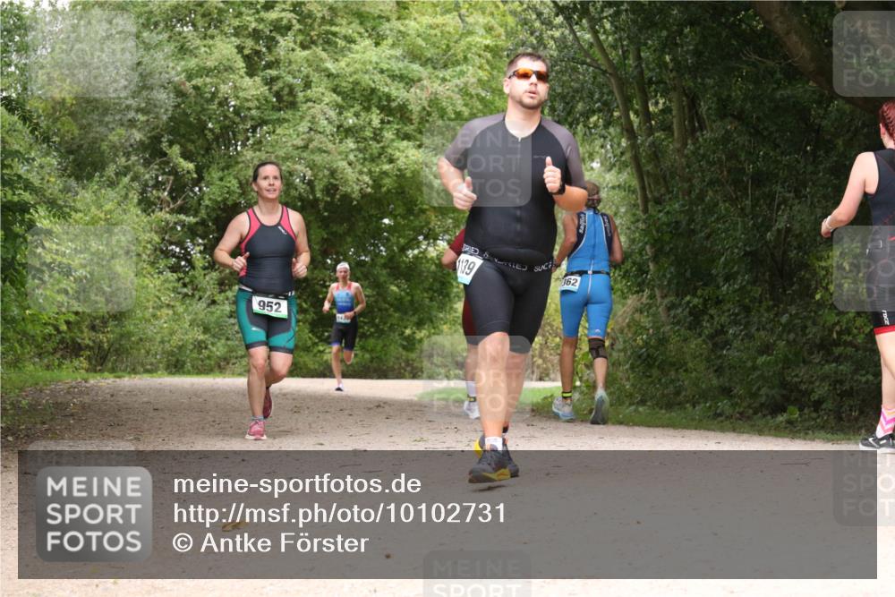 30.08.2026 - Elbe Triathlon Hamburg Antke Förster http://msf.ph/oto/10102731 30.08.2026 11:33:41 Laufen 952, 139, 362 meine-sportfotos.de