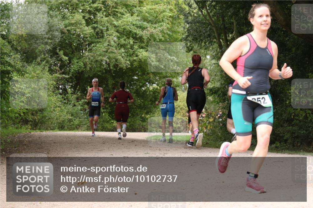 30.08.2026 - Elbe Triathlon Hamburg Antke Förster http://msf.ph/oto/10102737 30.08.2026 11:33:44 Laufen 1435, 362, 52 meine-sportfotos.de