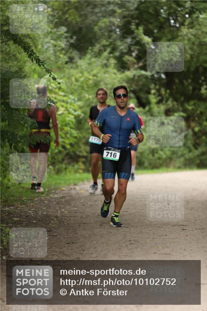 30.08.2026 - Elbe Triathlon Hamburg Antke Förster http://msf.ph/oto/10102752 30.08.2026 11:29:40 Laufen 1170, 716 meine-sportfotos.de