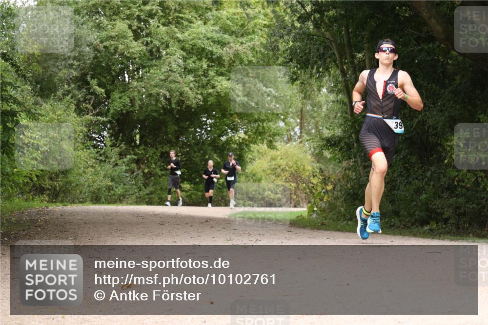30.08.2026 - Elbe Triathlon Hamburg Antke Förster http://msf.ph/oto/10102761 30.08.2026 11:34:02 Laufen 39 meine-sportfotos.de