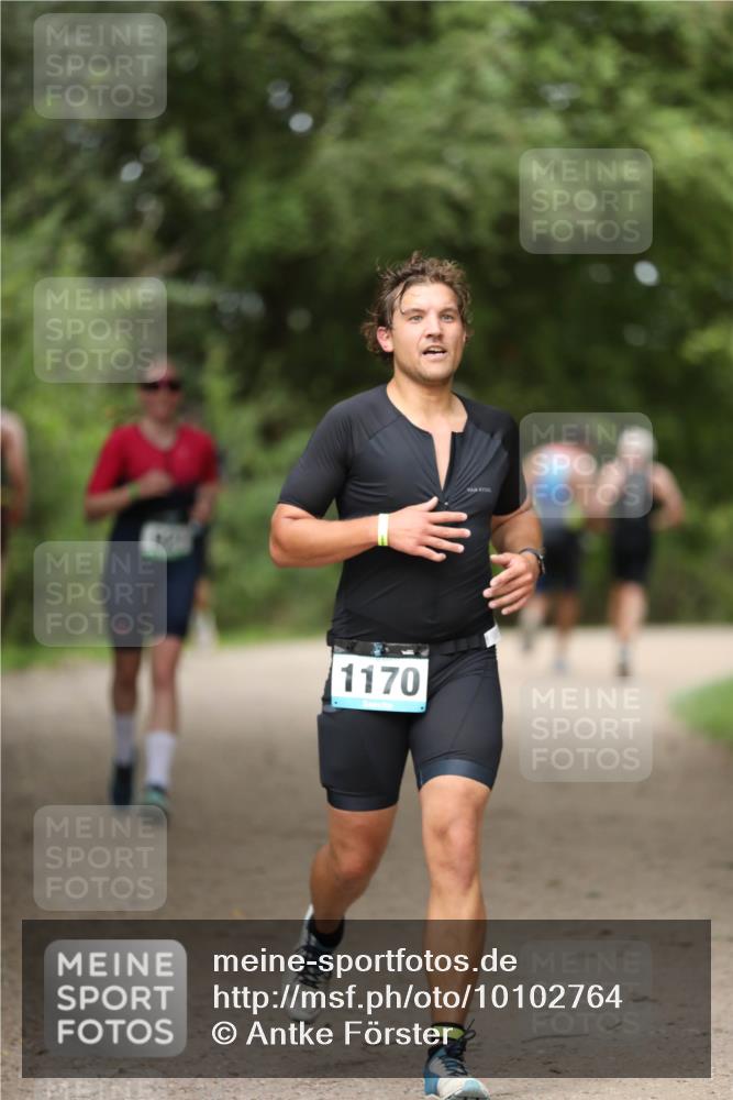 30.08.2026 - Elbe Triathlon Hamburg Antke Förster http://msf.ph/oto/10102764 30.08.2026 11:29:44 Laufen 1170 meine-sportfotos.de